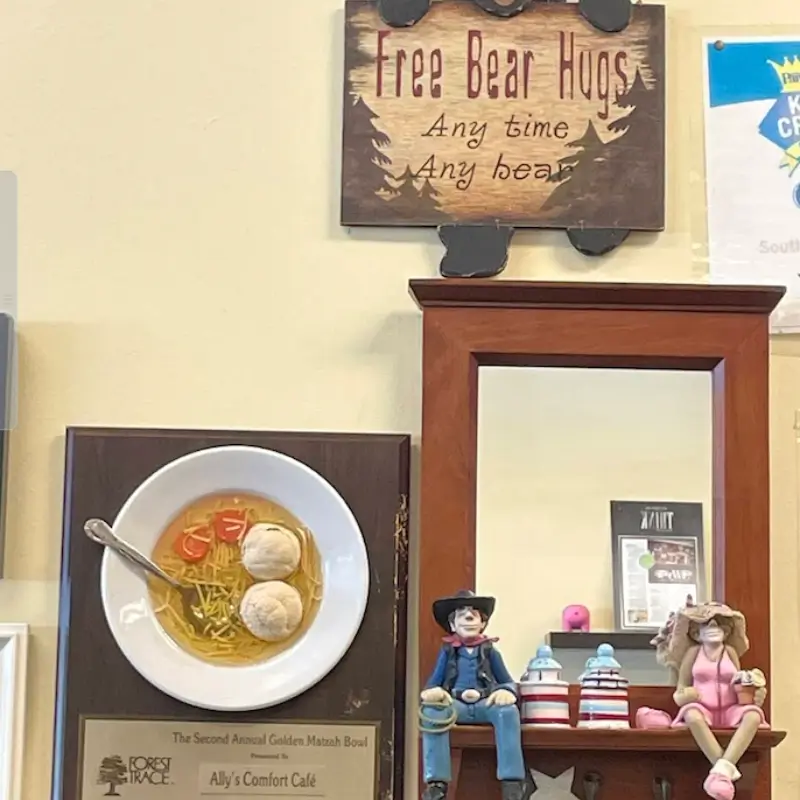 Inside Decoration at Ally’s Comfort Café in Davie, FL